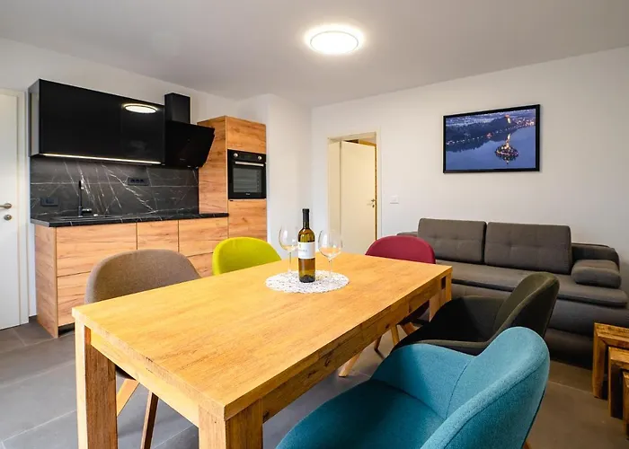 Luxury Ad Apartment *