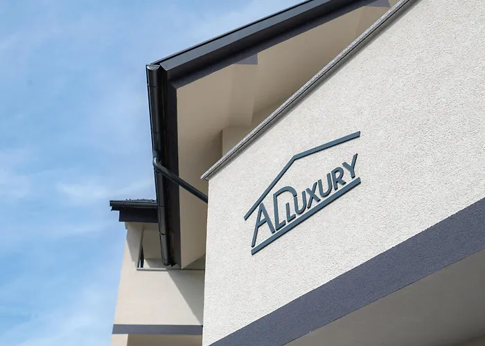 Luxury Ad דירה יסניצה